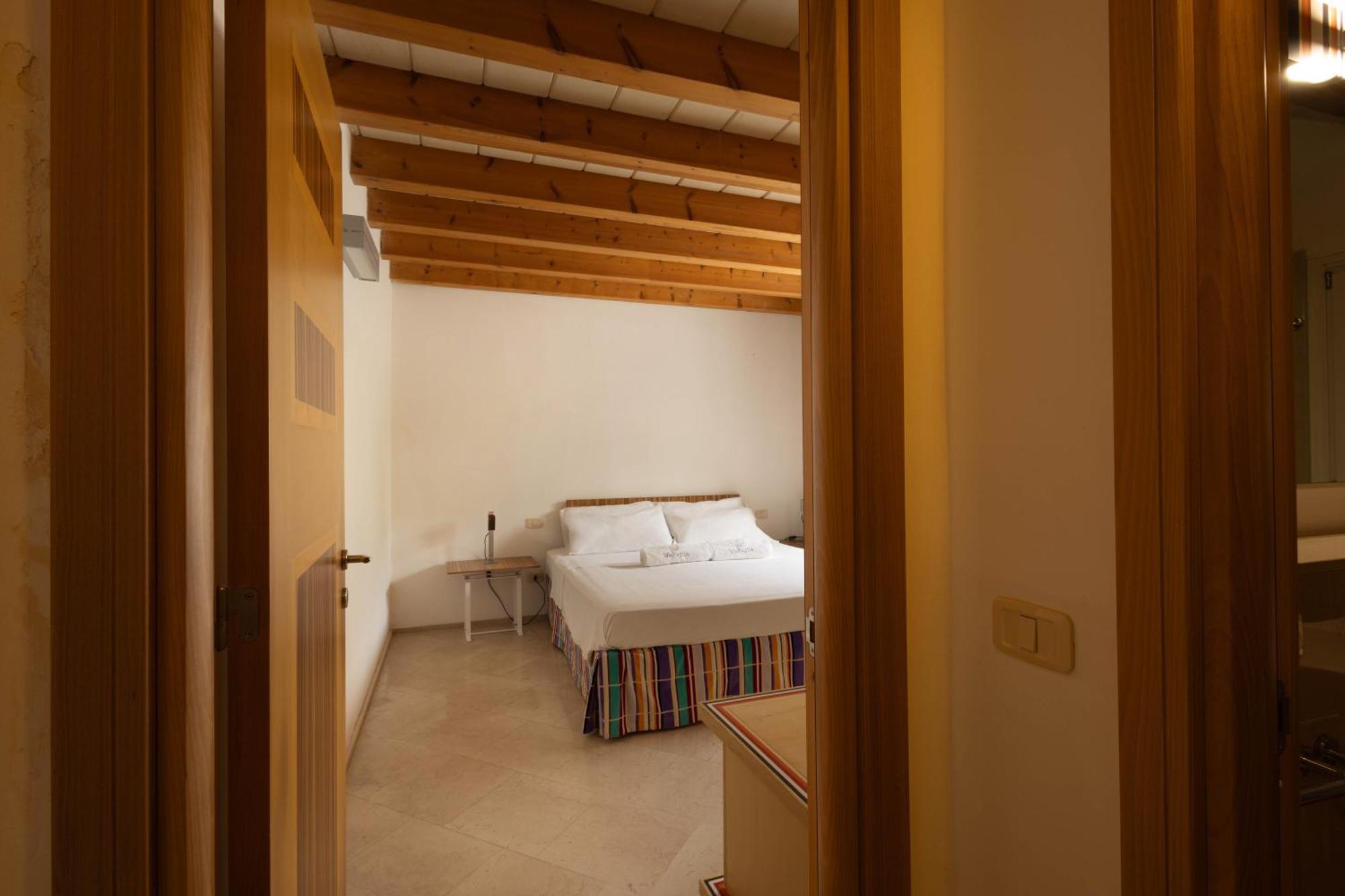 Wepuglia - Residence Calapaura โปลีญาโนอามาเร ภายนอก รูปภาพ